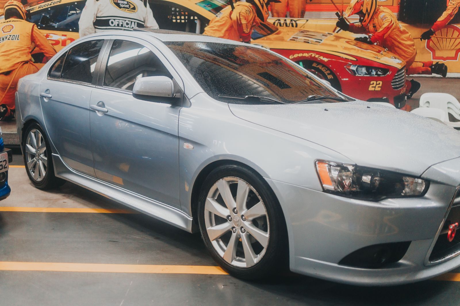 Midsize sedan example photo 3